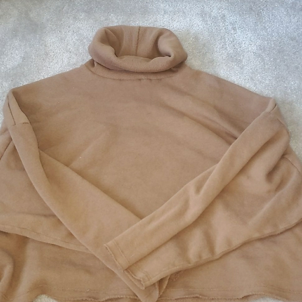 Cropped soft sweater